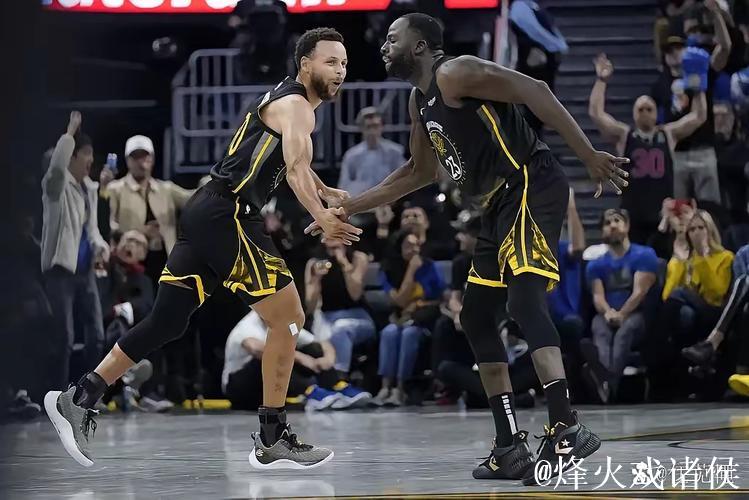 官方宣布:鹈鹕与阿尔瓦拉多提前续约,2年合同价值900万 官方宣布:鹈鹕与阿尔瓦拉多提前续约,2年合同价值900万